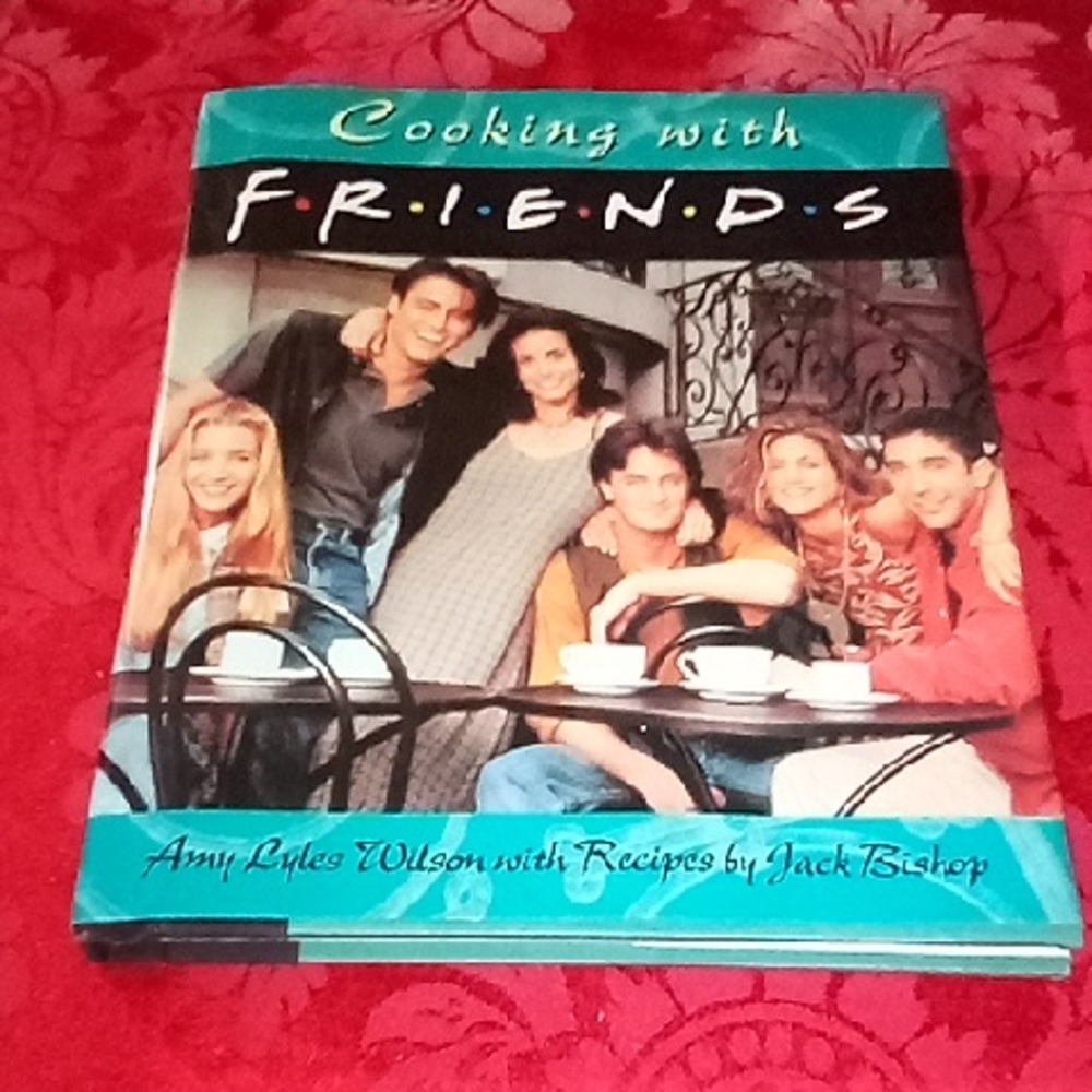 "Cooking with FRIENDS" Hardcover Cookbook  Cast Colored Photos, Recipes, Quotes